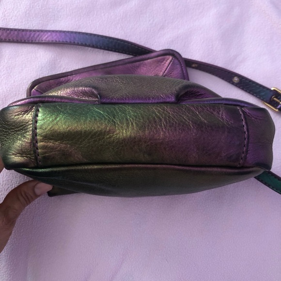 Rare Marc Jacobs holographic napa, leather crossbody bag. - Picture 4 of 13